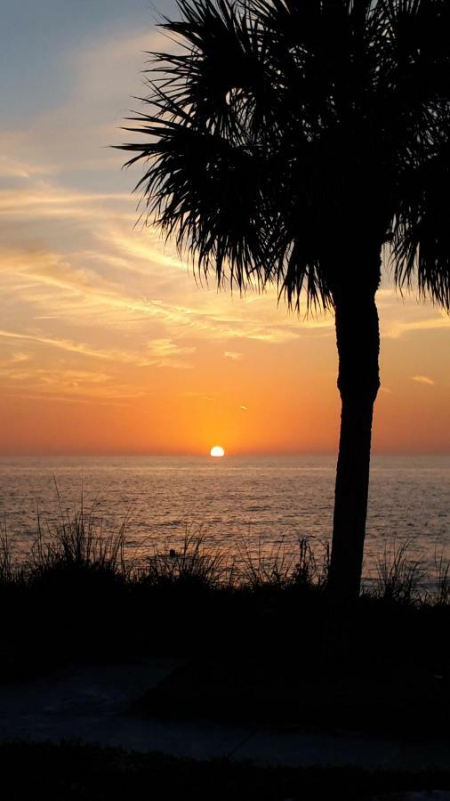 The Cottages At Madeira Beach St. Pete Beach Bagian luar foto
