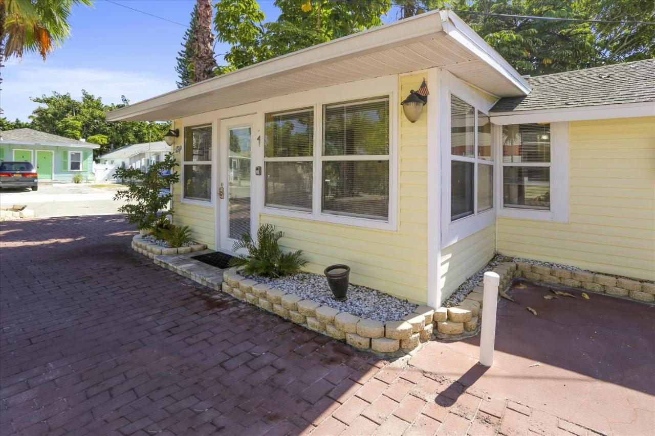 The Cottages At Madeira Beach St. Pete Beach Bagian luar foto